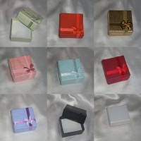 Krabičky, organzové sáčky nebo sametové krabičky